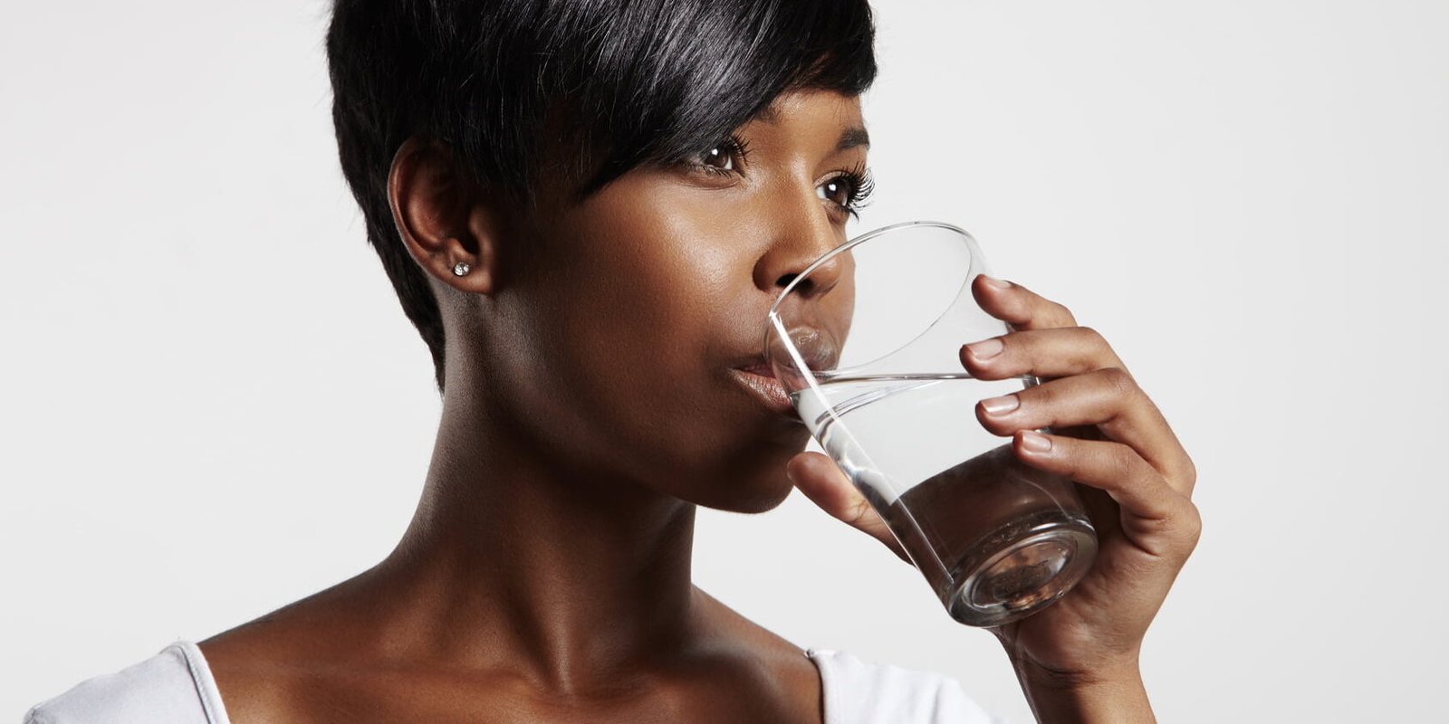 Importance of Hydration Before and After Massage