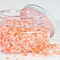 Hot Himalayen Salt Massage